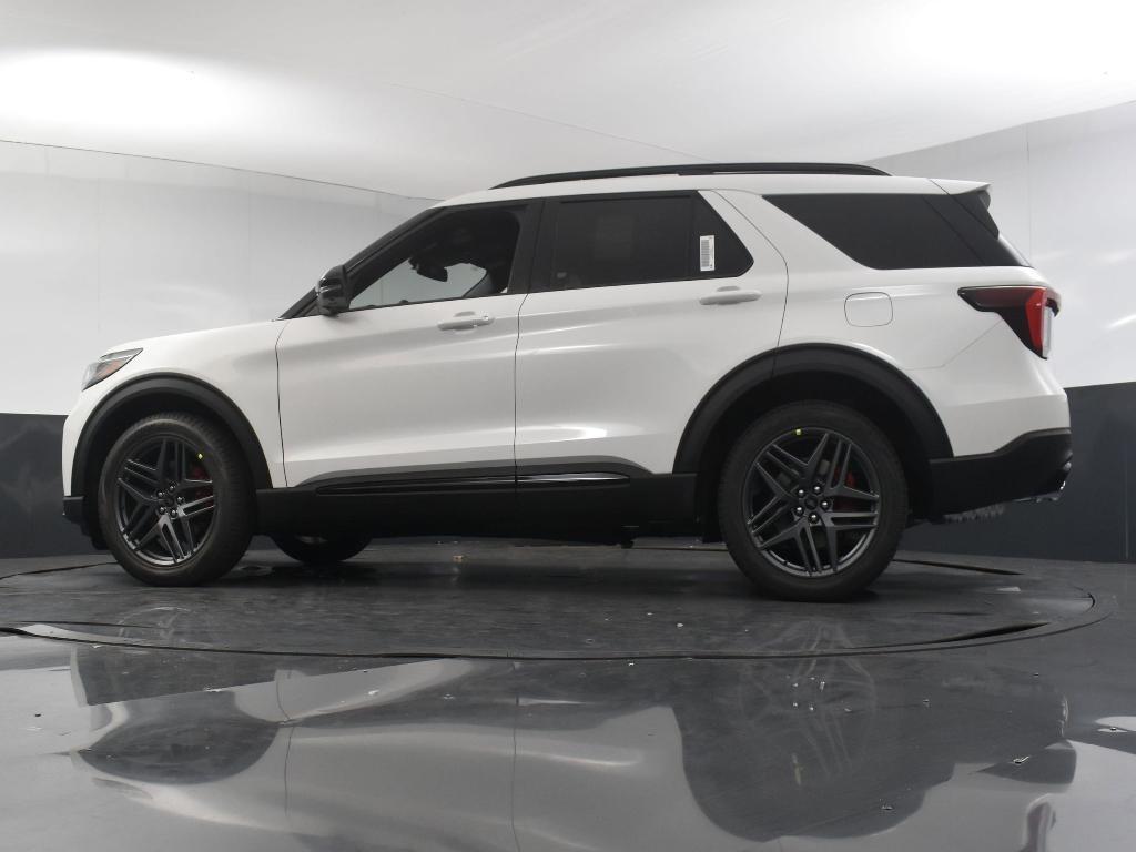 new 2025 Ford Explorer car, priced at $56,590