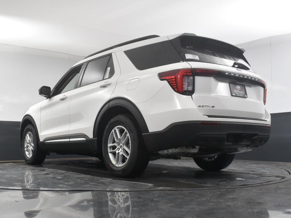 new 2025 Ford Explorer car, priced at $37,245