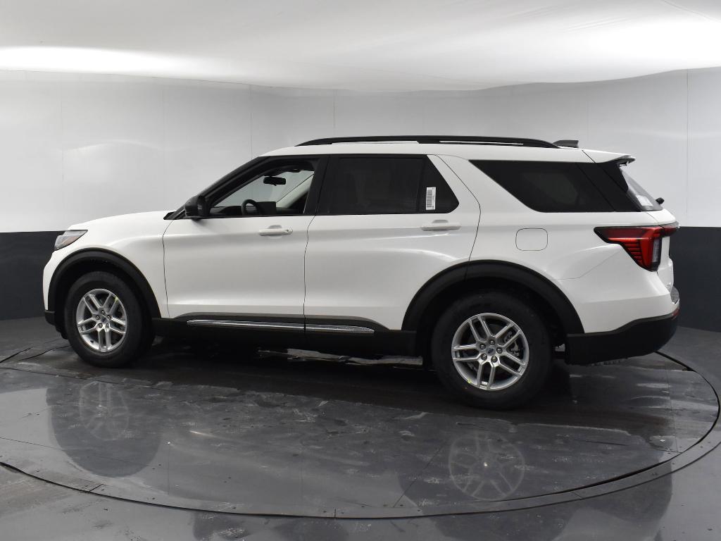 new 2025 Ford Explorer car, priced at $37,245