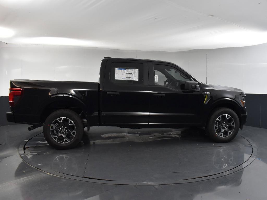 new 2024 Ford F-150 car, priced at $40,590