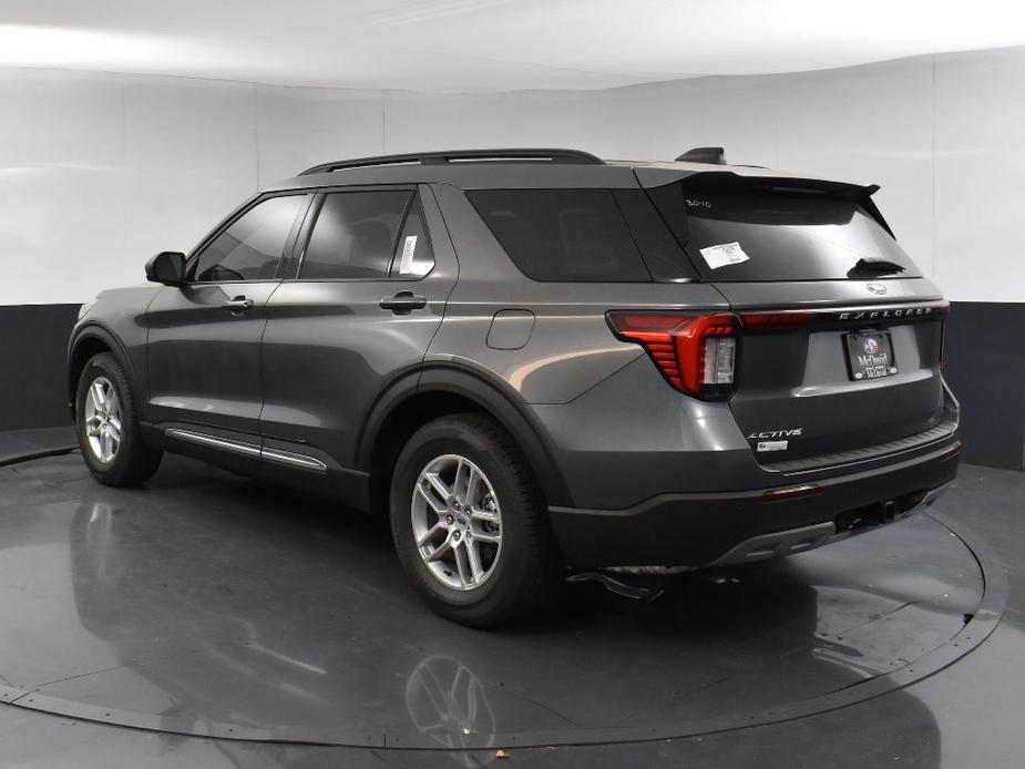 new 2025 Ford Explorer car, priced at $39,710