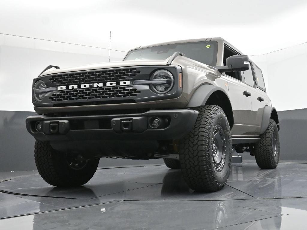 new 2025 Ford Bronco car, priced at $61,160