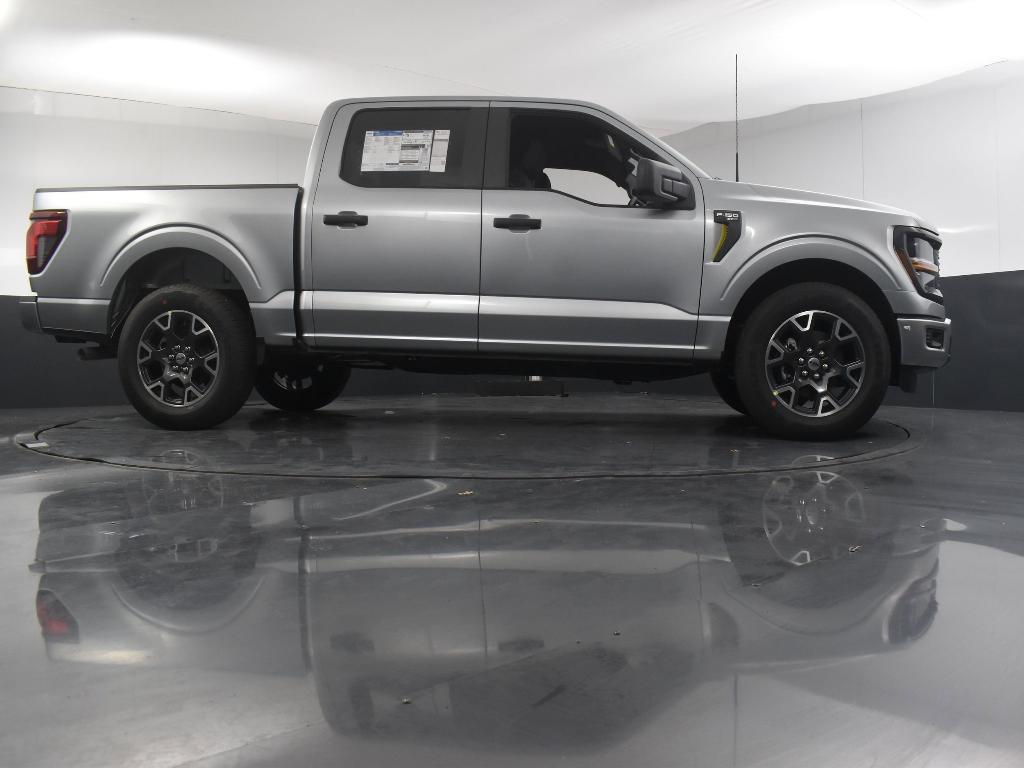 new 2024 Ford F-150 car, priced at $40,590