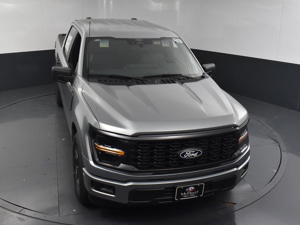 new 2024 Ford F-150 car, priced at $40,590