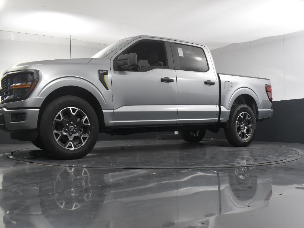 new 2024 Ford F-150 car, priced at $40,590