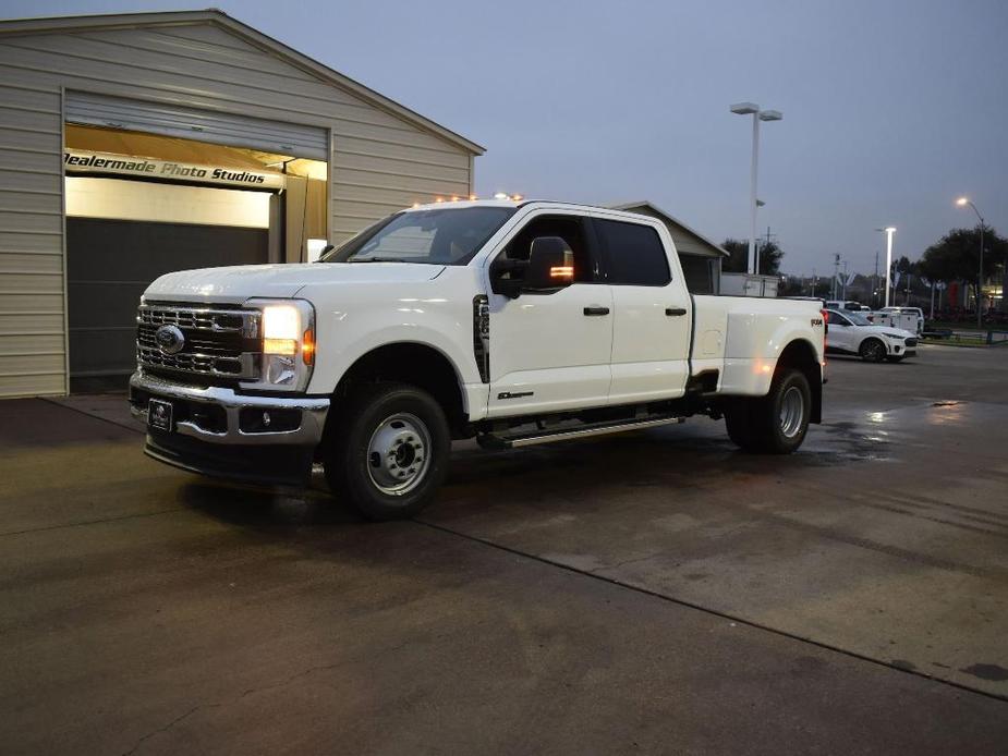 new 2024 Ford F-350 car, priced at $65,925