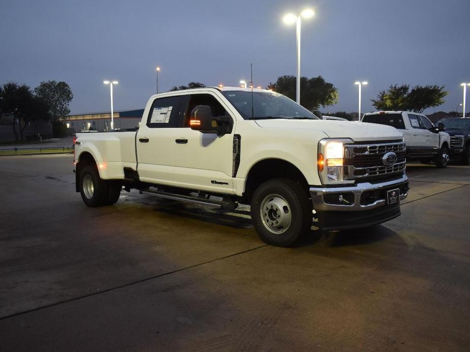 new 2024 Ford F-350 car, priced at $65,925