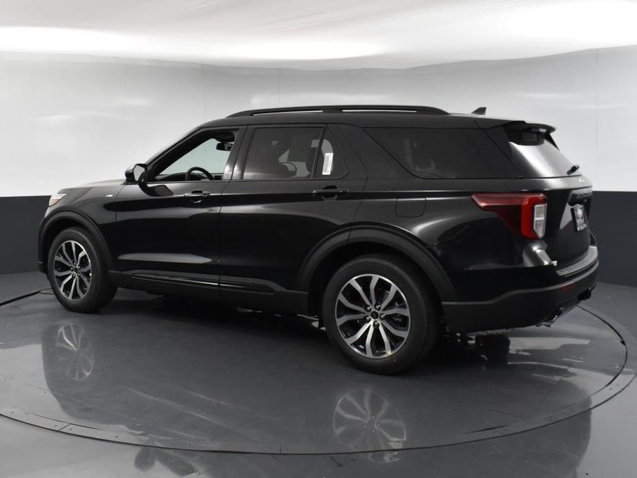 new 2024 Ford Explorer car, priced at $41,075