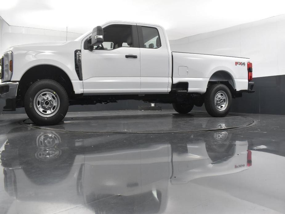 new 2024 Ford F-250 car, priced at $49,723