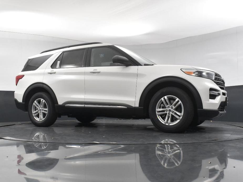 new 2024 Ford Explorer car, priced at $38,475