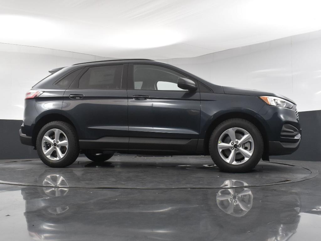 new 2024 Ford Edge car, priced at $29,920