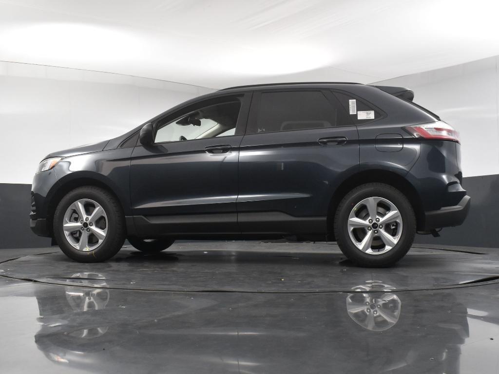 new 2024 Ford Edge car, priced at $29,920