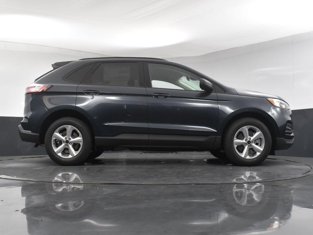 new 2024 Ford Edge car, priced at $29,920