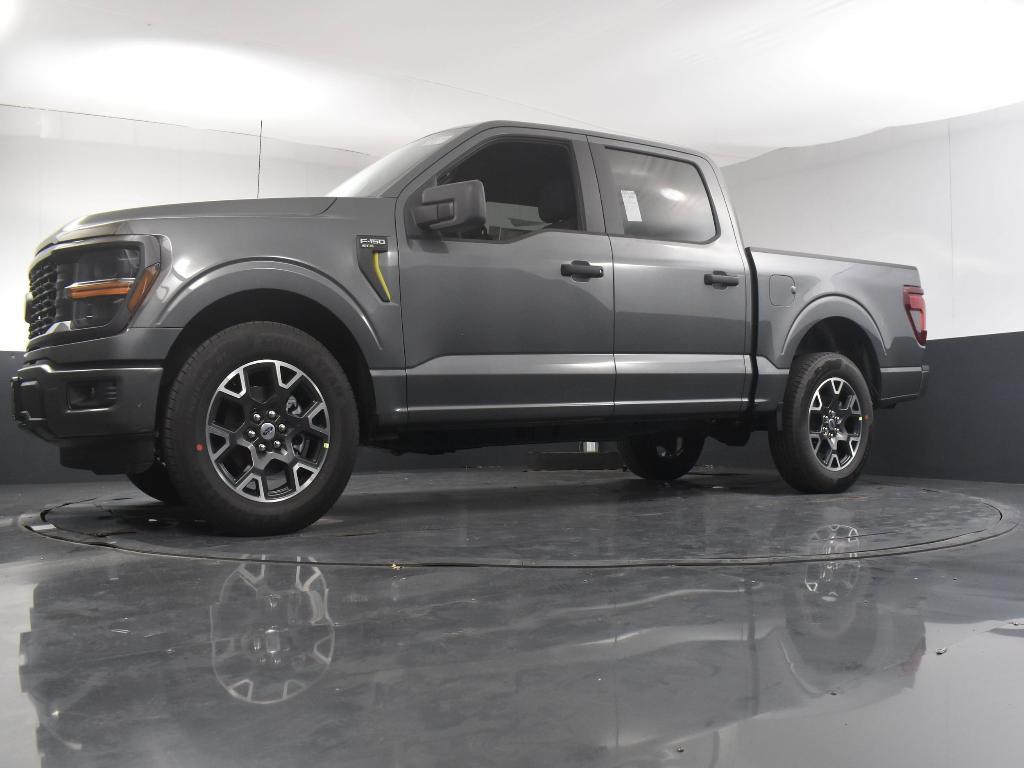 new 2024 Ford F-150 car, priced at $40,590