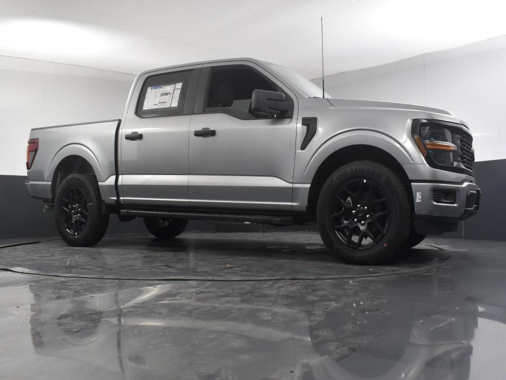 new 2024 Ford F-150 car, priced at $43,080