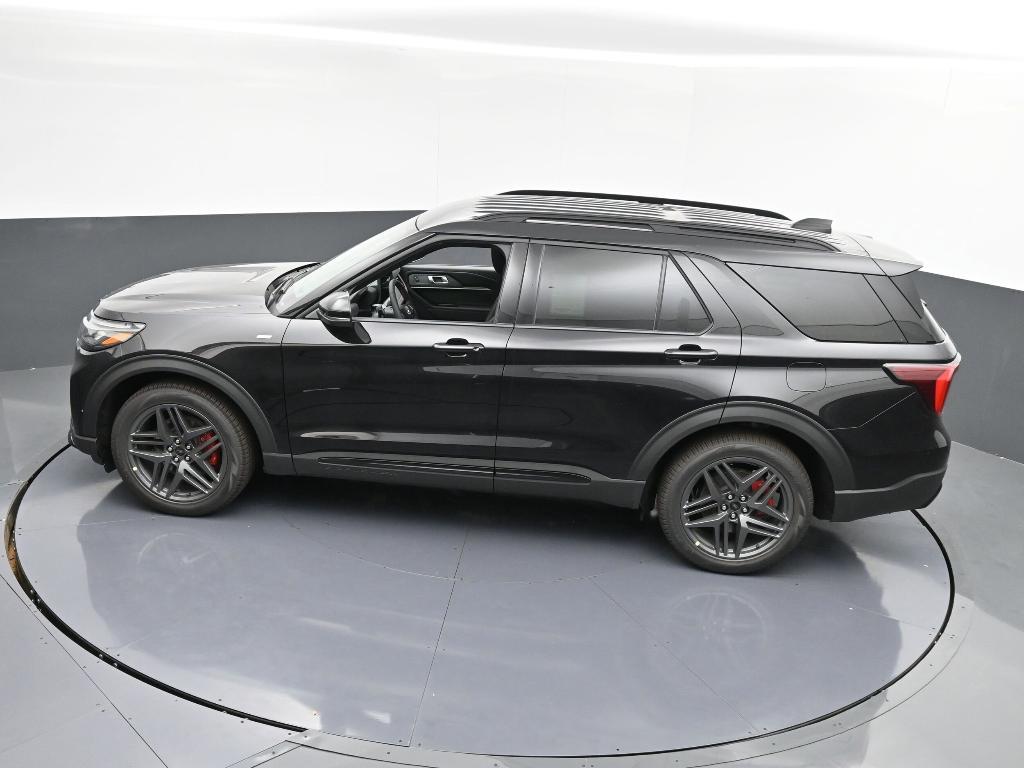 new 2025 Ford Explorer car, priced at $42,680