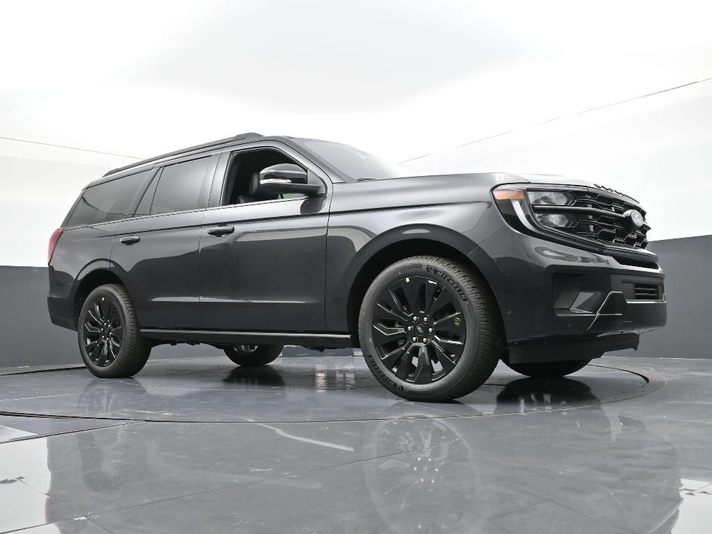new 2025 Ford Expedition car, priced at $77,858