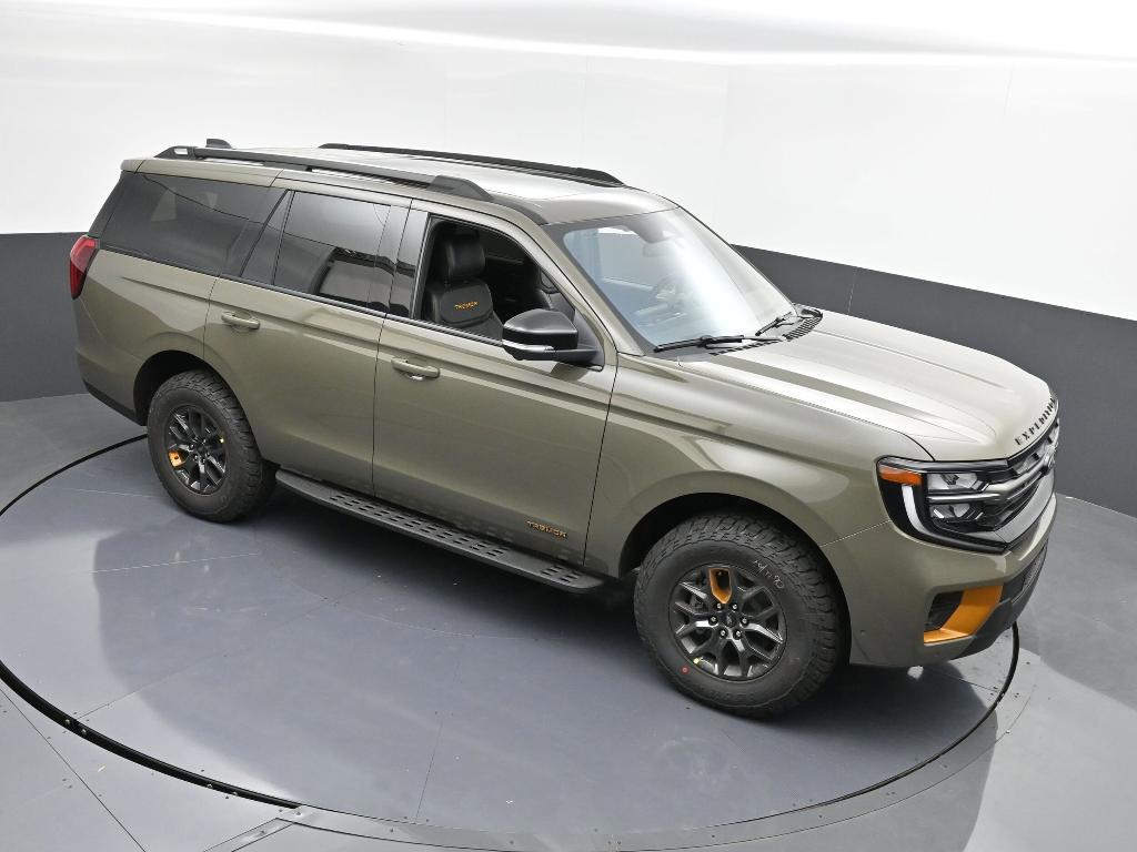 new 2025 Ford Expedition car, priced at $84,040