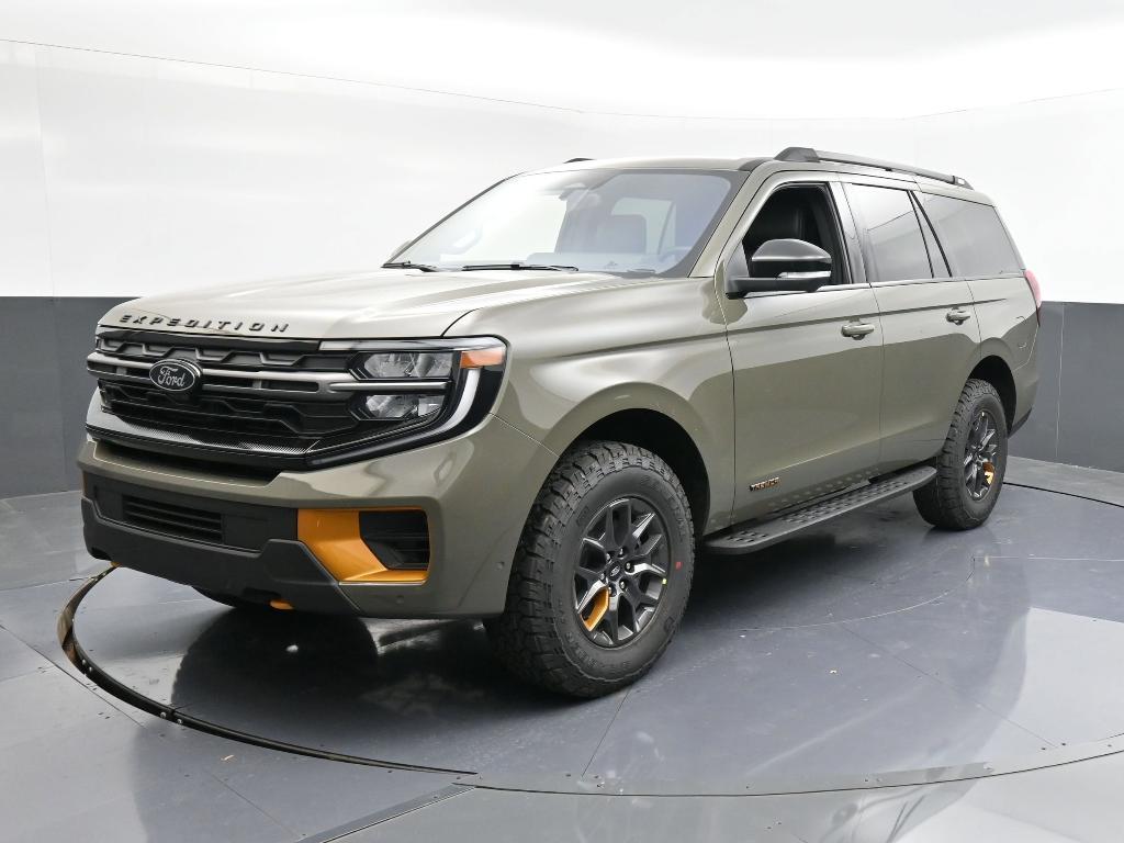 new 2025 Ford Expedition car, priced at $84,040