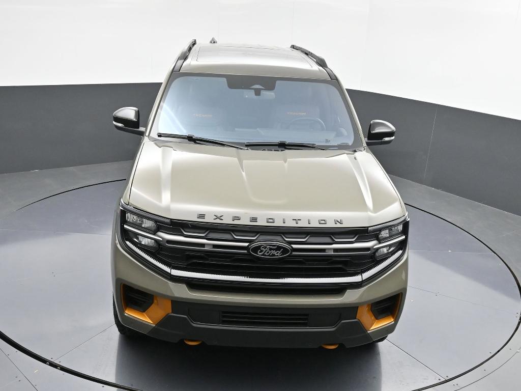 new 2025 Ford Expedition car, priced at $84,040