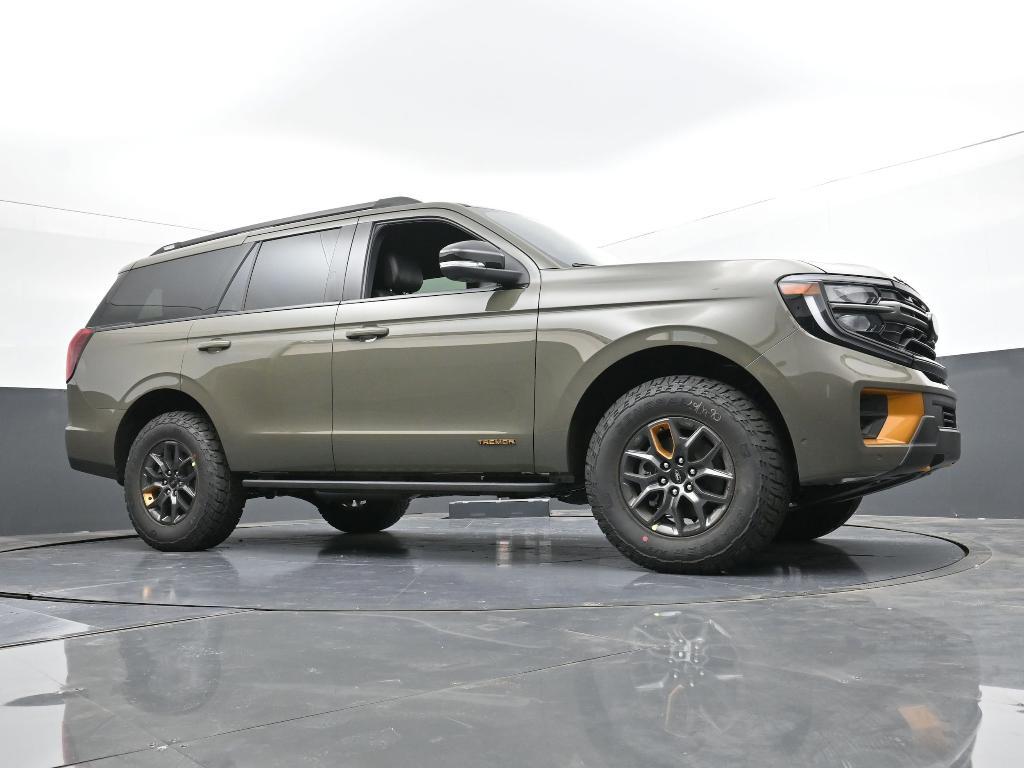 new 2025 Ford Expedition car, priced at $84,040
