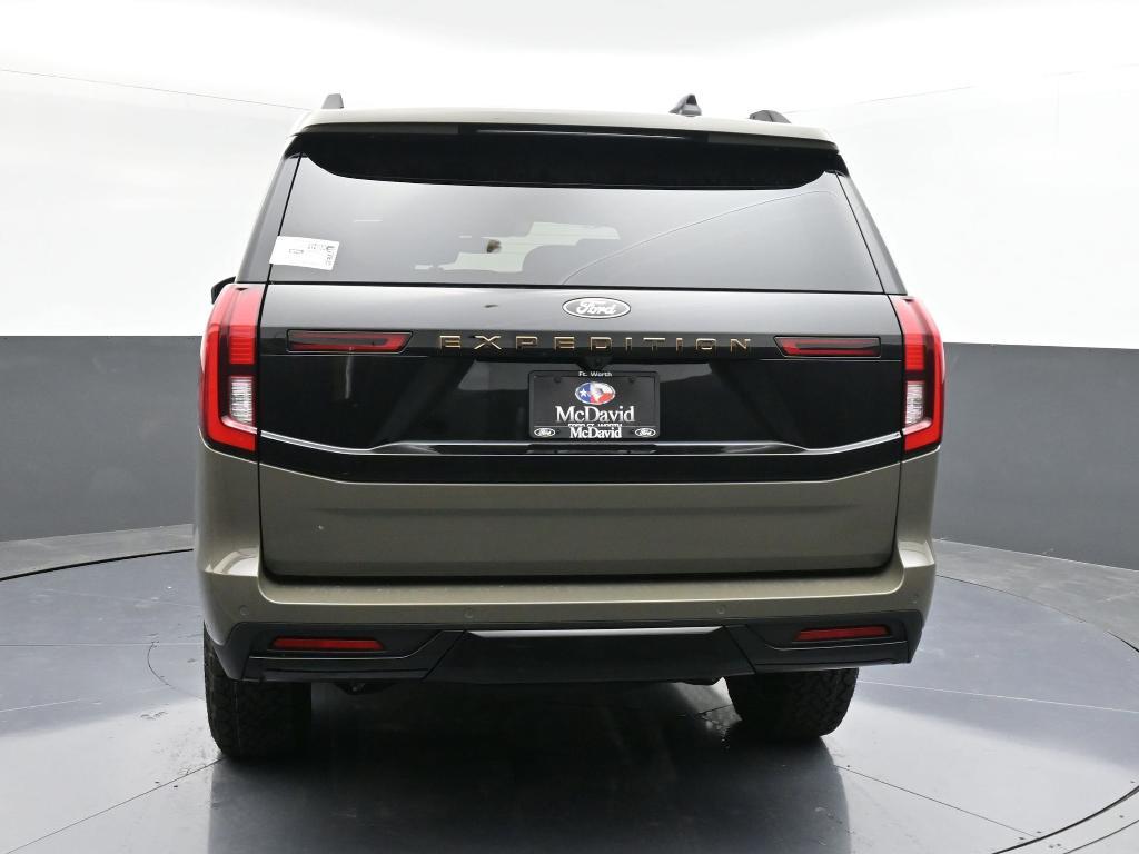 new 2025 Ford Expedition car, priced at $84,040