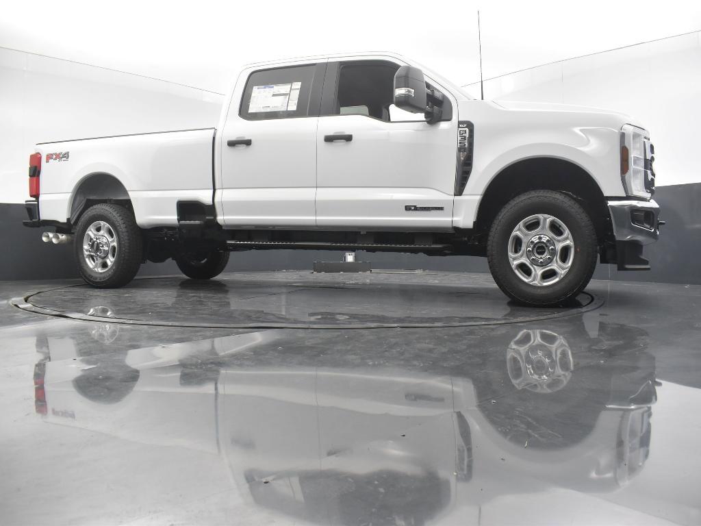 new 2025 Ford F-350 car, priced at $66,718