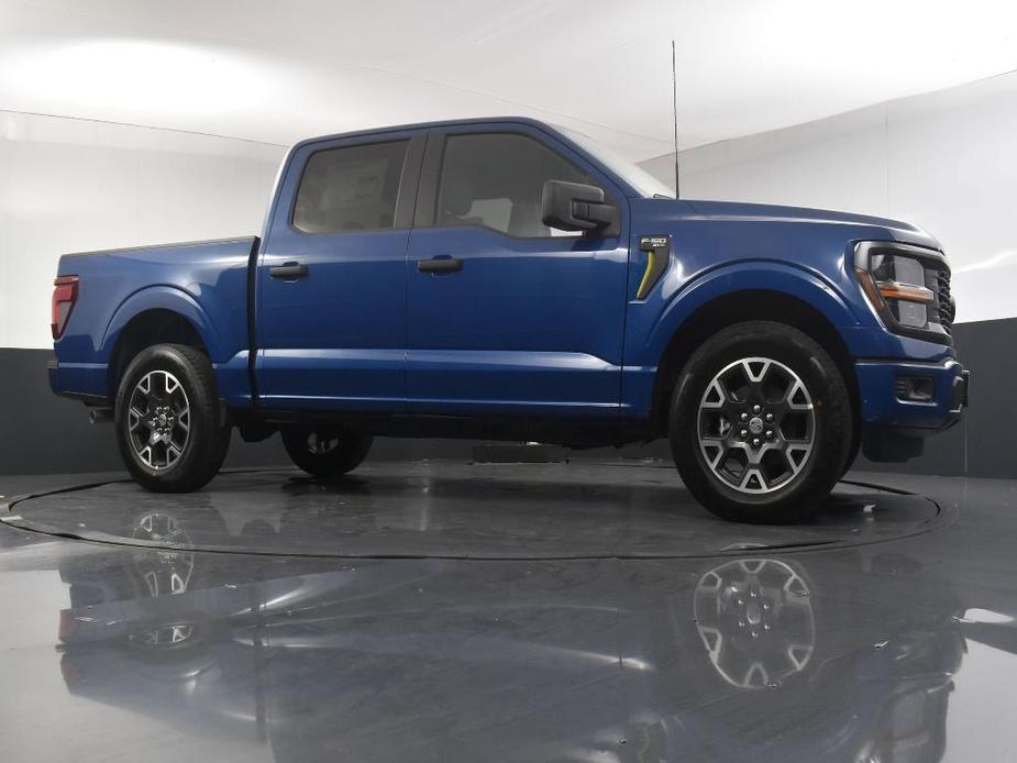 new 2024 Ford F-150 car, priced at $40,330