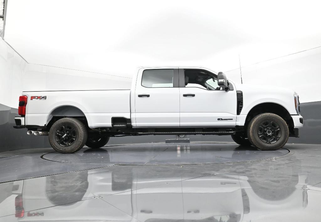 new 2025 Ford F-250 car, priced at $71,635