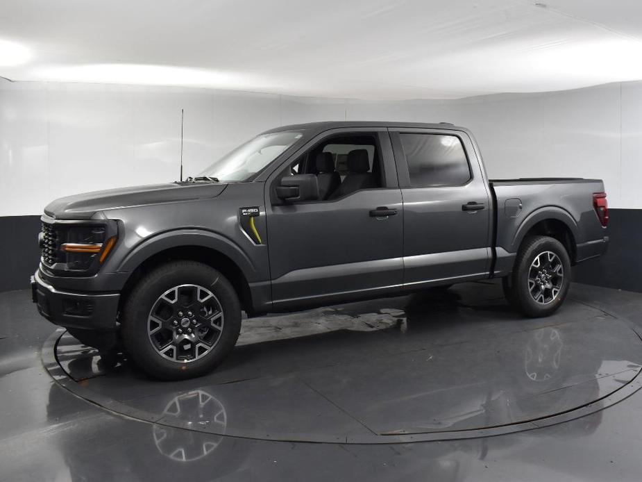 new 2024 Ford F-150 car, priced at $40,430