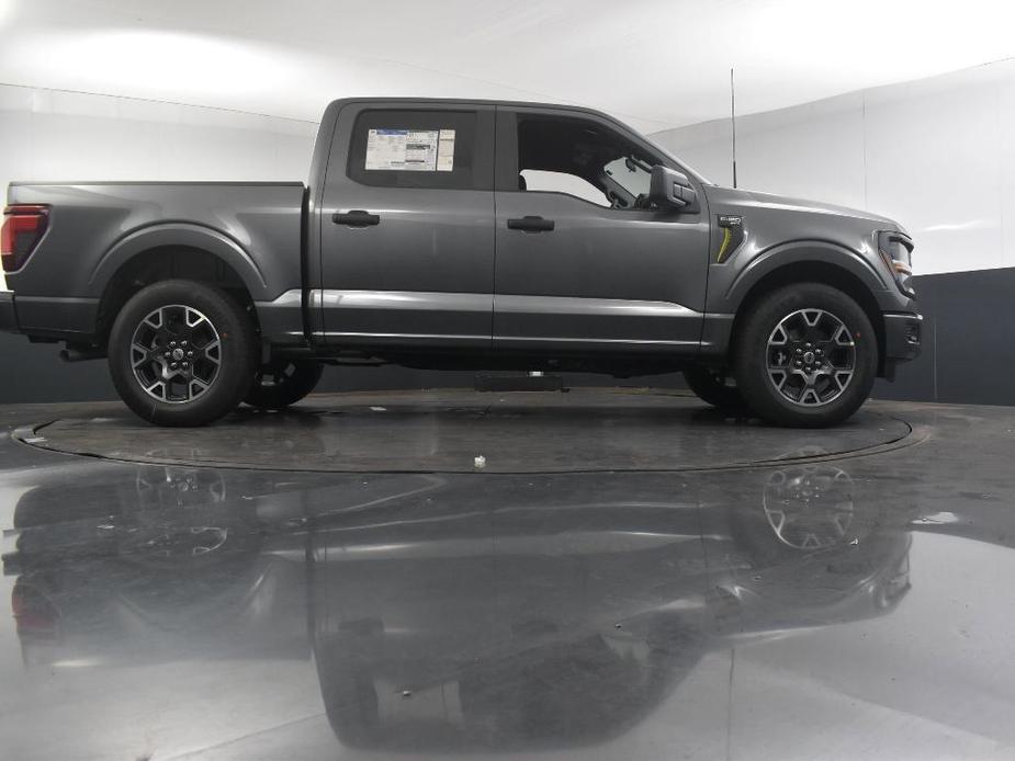 new 2024 Ford F-150 car, priced at $40,430