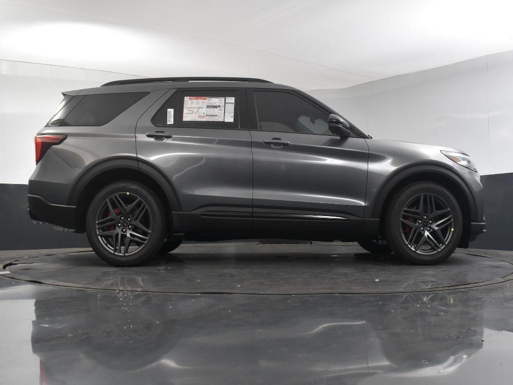 new 2025 Ford Explorer car, priced at $55,795