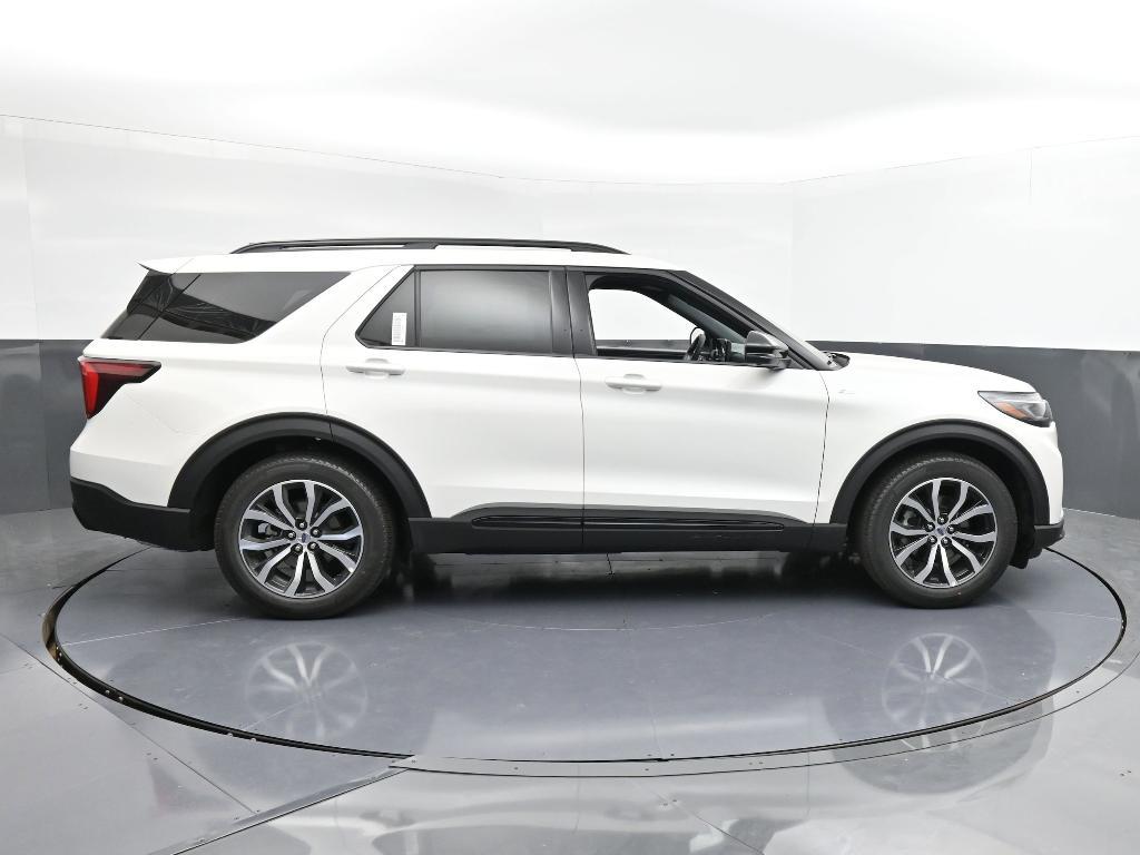 new 2025 Ford Explorer car, priced at $42,270