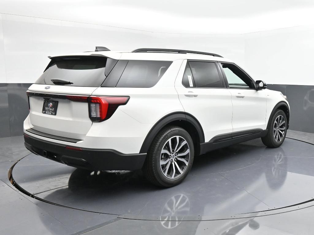 new 2025 Ford Explorer car, priced at $42,270