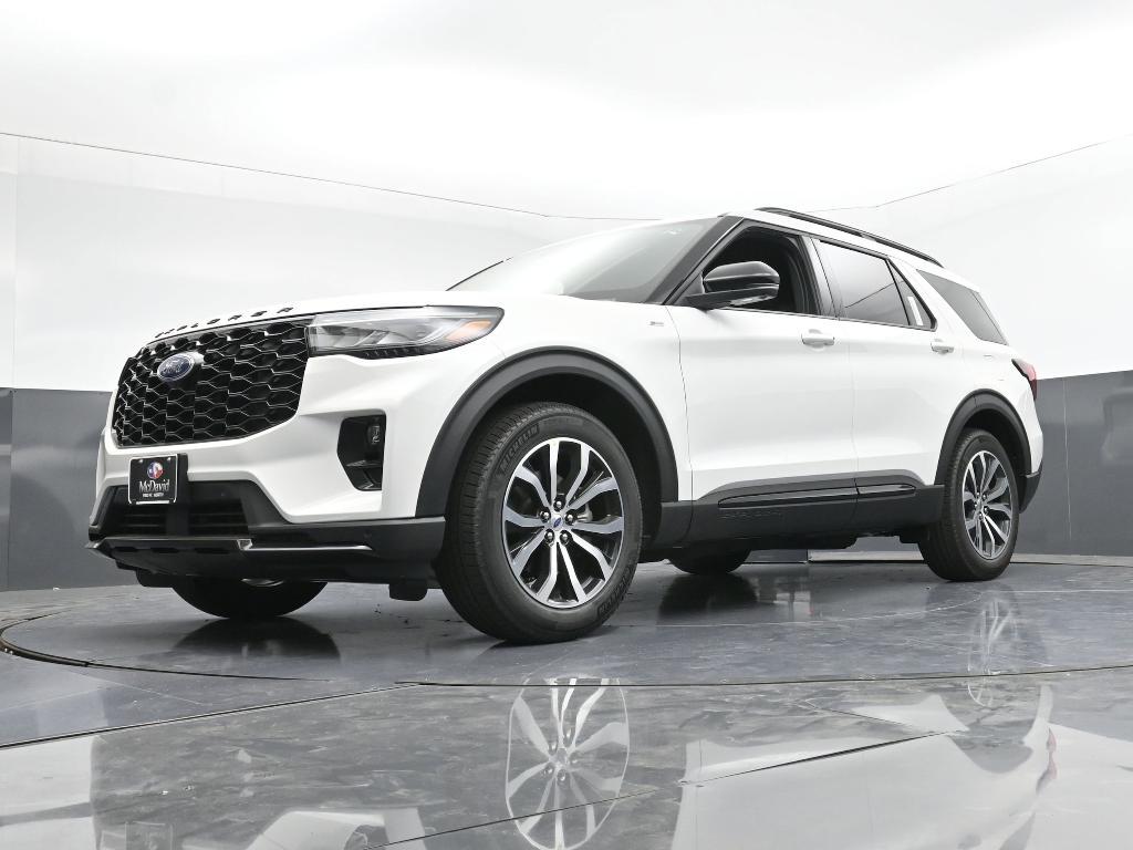 new 2025 Ford Explorer car, priced at $42,270