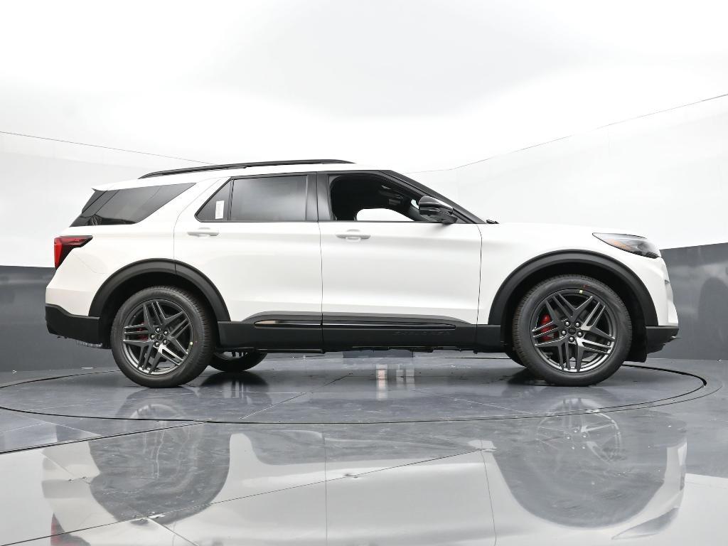new 2025 Ford Explorer car, priced at $55,125