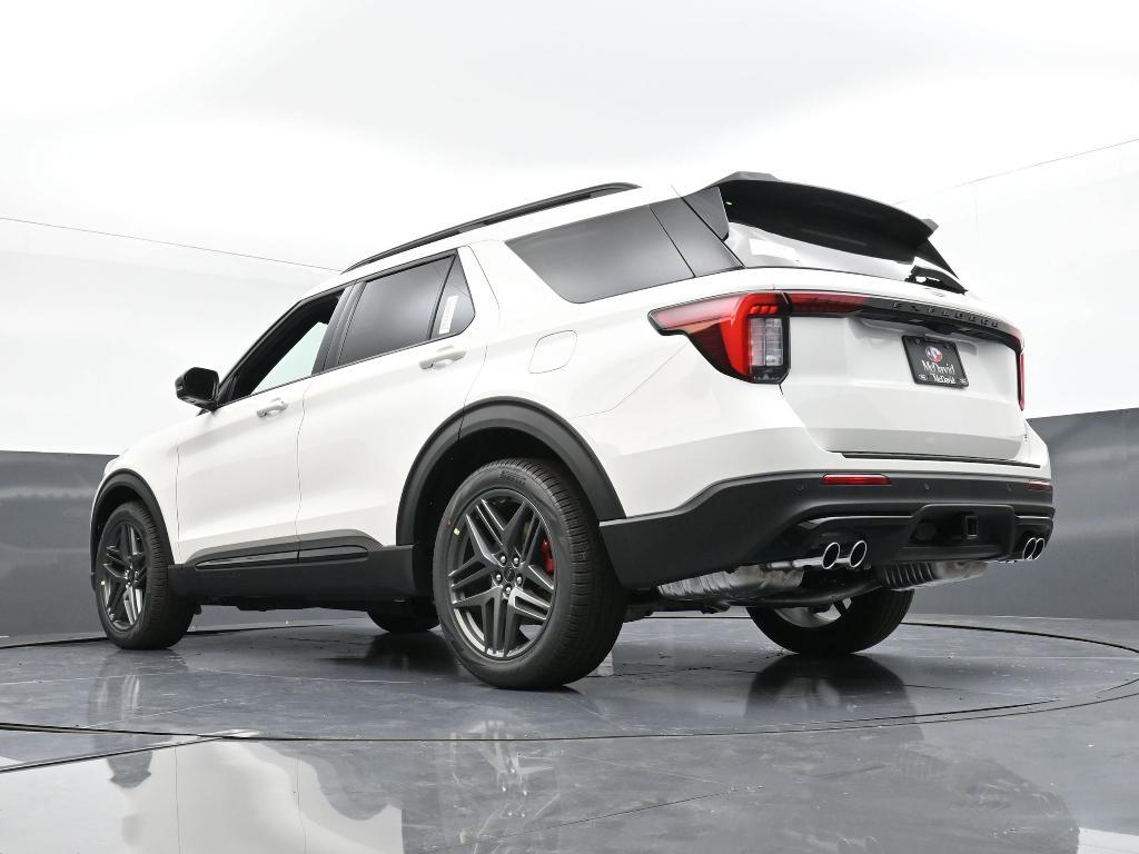 new 2025 Ford Explorer car, priced at $55,125