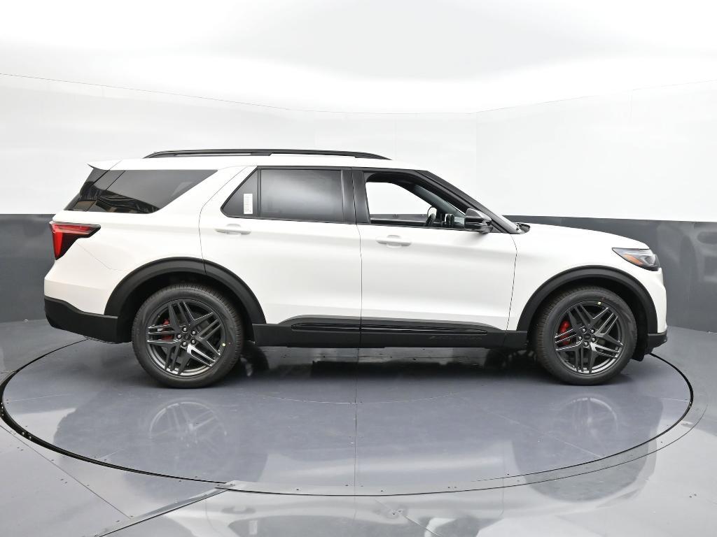 new 2025 Ford Explorer car, priced at $55,125