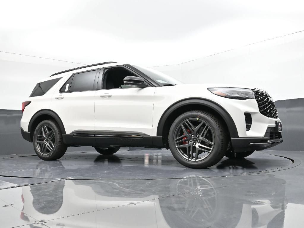 new 2025 Ford Explorer car, priced at $55,125