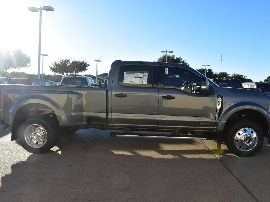 new 2024 Ford F-450 car, priced at $76,180