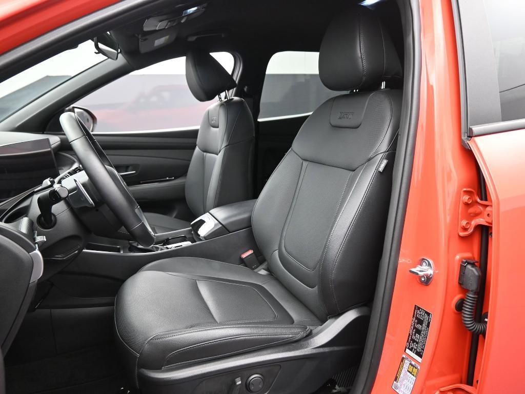 used 2025 Hyundai SANTA CRUZ car, priced at $34,494