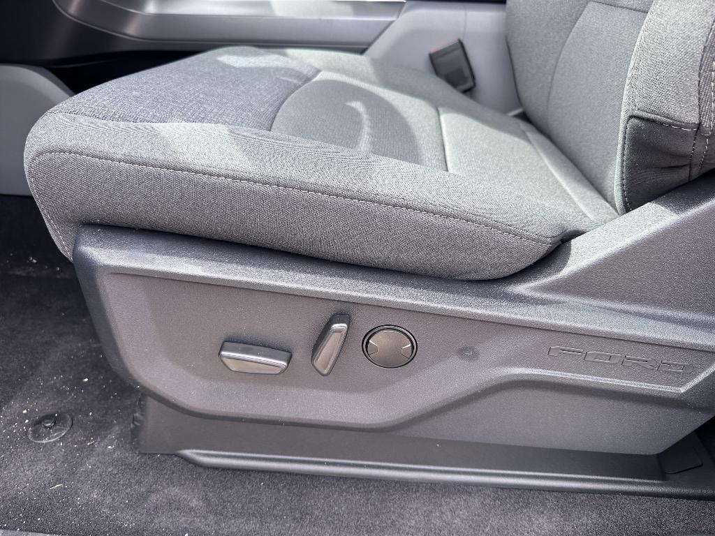 new 2025 Ford F-150 car, priced at $53,101