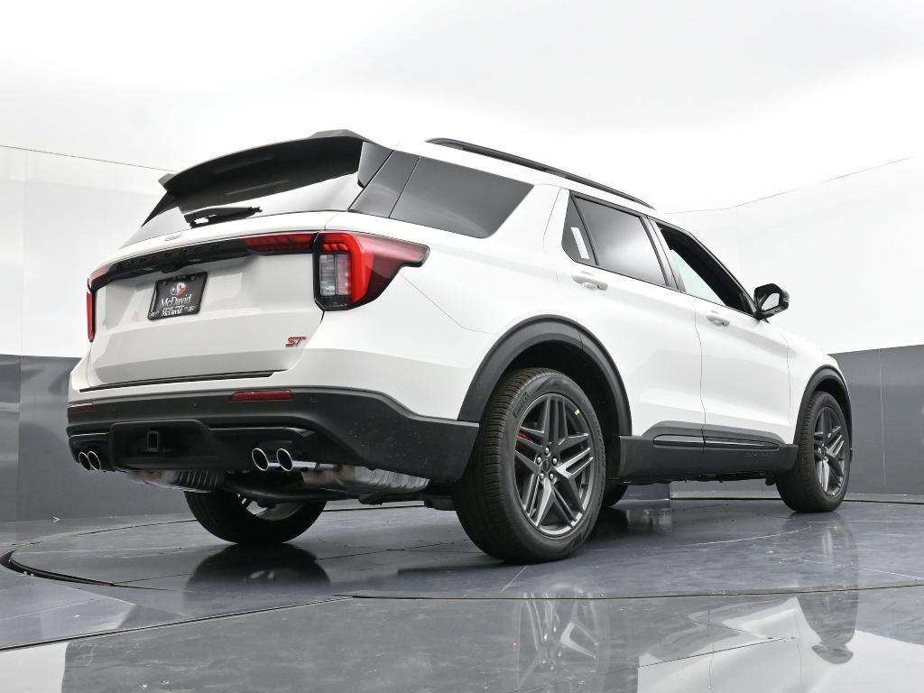 new 2025 Ford Explorer car, priced at $55,125