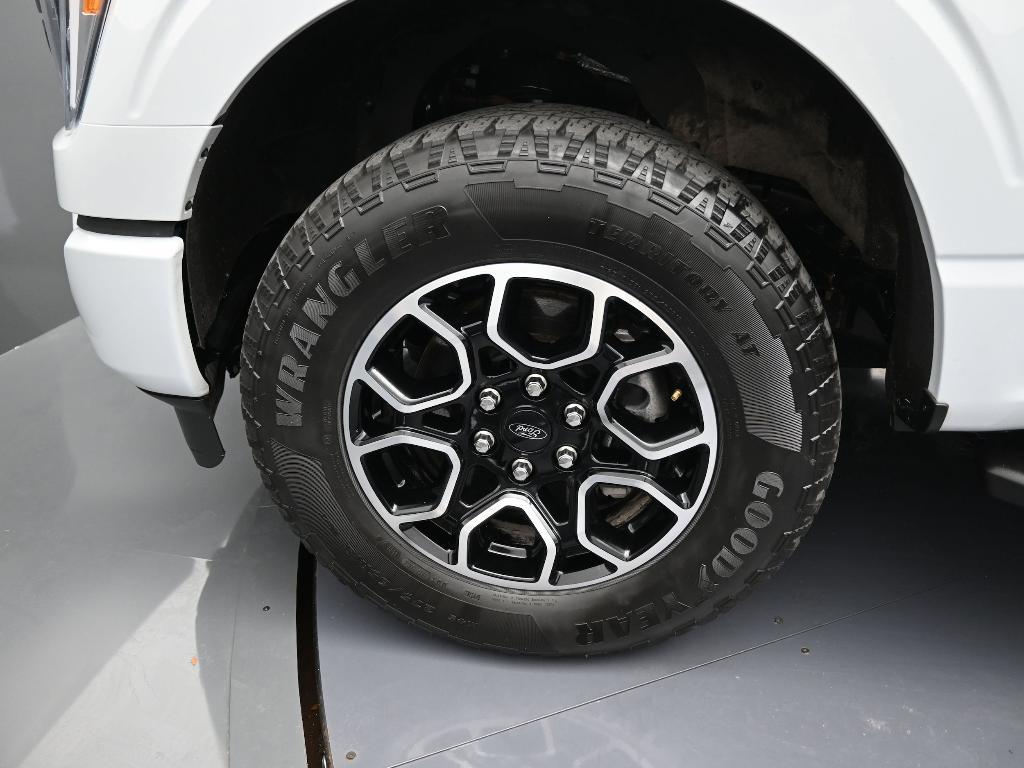 used 2021 Ford F-150 car, priced at $35,994