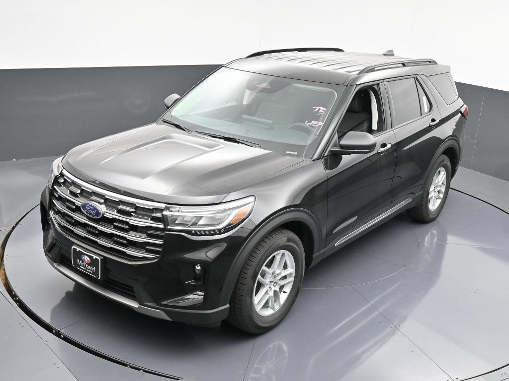 new 2025 Ford Explorer car, priced at $38,765