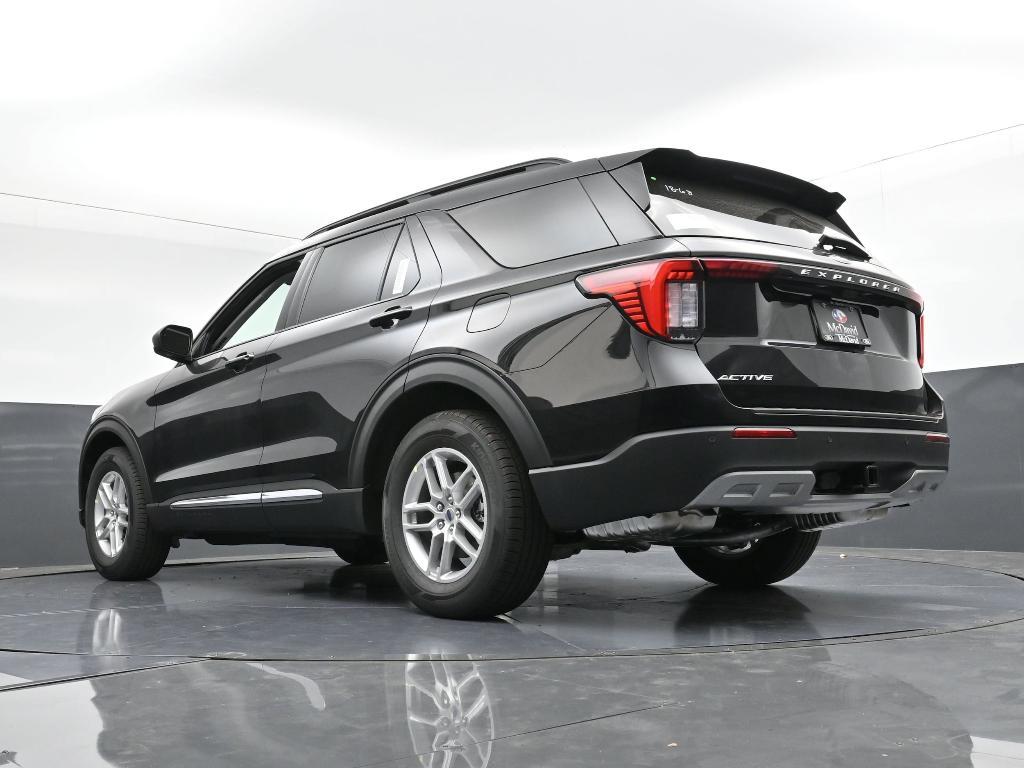 new 2025 Ford Explorer car, priced at $38,765