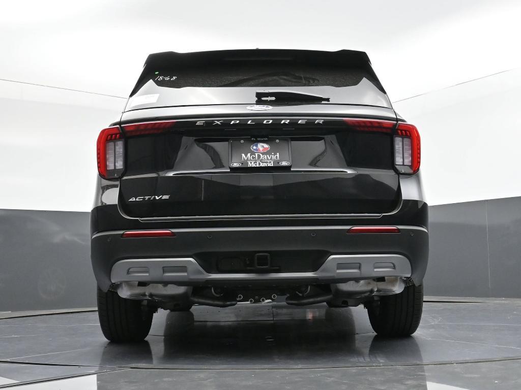 new 2025 Ford Explorer car, priced at $38,765