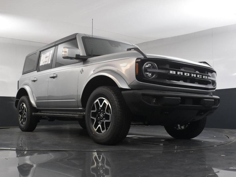 new 2024 Ford Bronco car, priced at $50,250