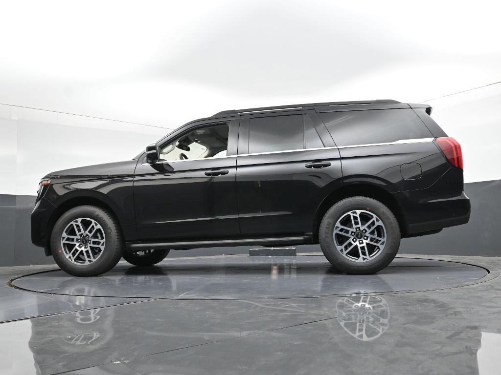 new 2025 Ford Expedition car, priced at $66,074