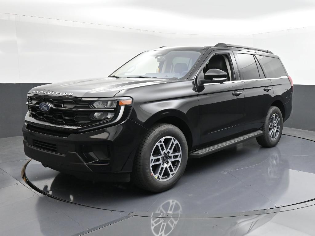 new 2025 Ford Expedition car, priced at $66,074
